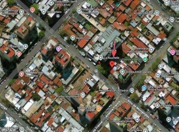 Casa · 110m² · 3 Ambientes · 2 Cocheras · Venta de Casa a Reciclar - Lanús Este