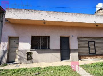 Casa · 80m² · 4 Ambientes · Casa en Quilmes Oeste