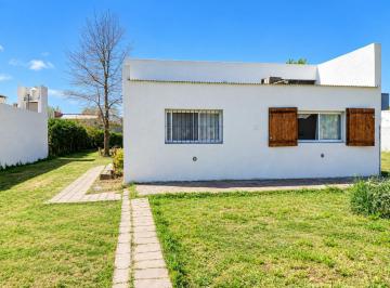 Casa · 80m² · 5 Ambientes · 1 Cochera · Casa en Tierra de Sueños 1