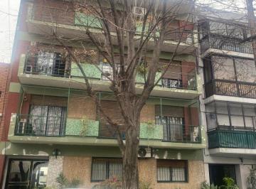 Departamento de 4 ambientes, Monte Castro · Monte Castro - Barrio San Pedro Exc Departamento 4 Amb Al Frente con Balcon 2º Piso por Escalera