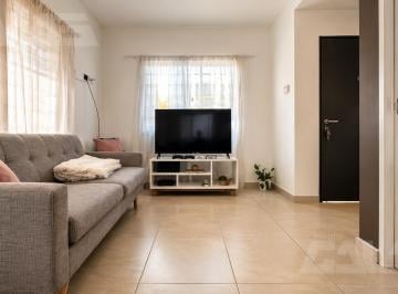 PH · 173m² · 4 Ambientes · 2 Cocheras · PH 4 Ambientes - 3 Dorm. - 2 Baños - Parque - Ituzaingo Norte
