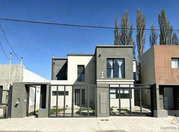 PH · 116m² · 4 Ambientes · Alquiler Dúplex 3 Dorm. - Pileta - Tierra Mansa