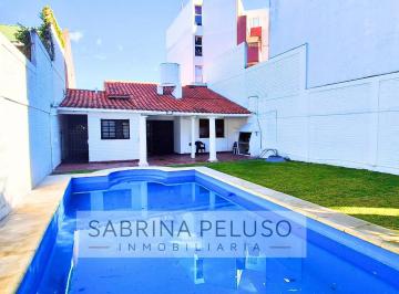 Casa · 146m² · 4 Ambientes · 2 Cocheras · Venta Casa Moreno