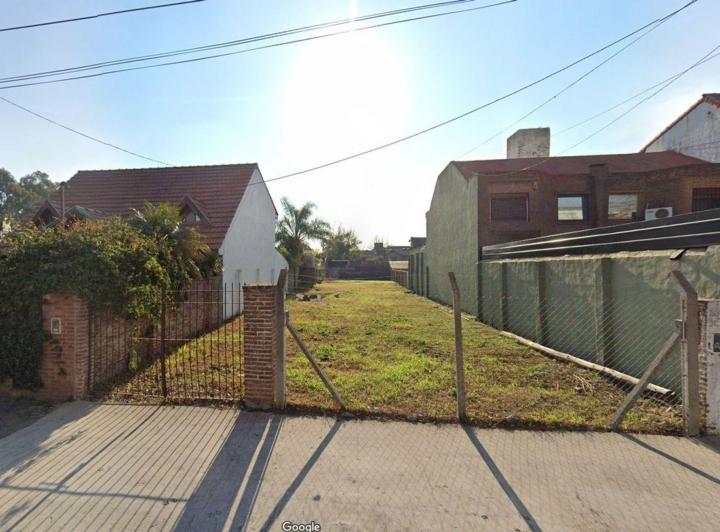 Terreno · 555m²