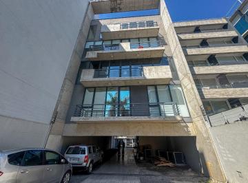 Oficina comercial de 4 ambientes, Vicente López · Piso 4° | 3 Consultorios + Estar | 3 Cocheras | Piso Técnico | Italia 451