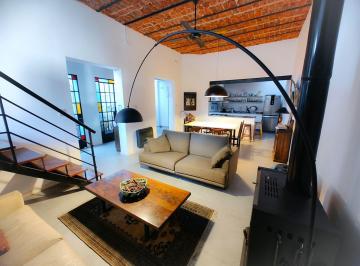 Casa · 170m² · 4 Ambientes · Casa 4 Ambientes Venta Saavedra Patio + Monoambiente