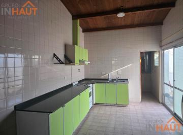 Casa · 450m² · 7 Ambientes · 2 Cocheras · Casa en Cipolletti