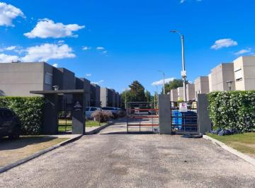 PH · 55m² · 3 Ambientes · 1 Cochera · Casa en Complejo Cerrado PH 2 Dorm. Lagomar