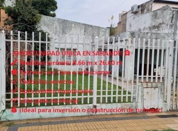 Casa · 60m² · 3 Ambientes · 1 Cochera · Casa a Refaccionar Buena Ubicacion