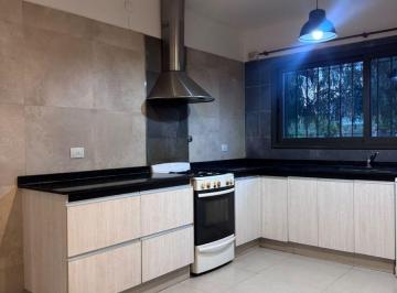 Casa de 6 ambientes, Chacras de Coria · Casa en Alquiler en Chacras