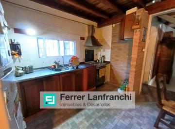 Casa · 230m² · 7 Ambientes · 1 Cochera · Casa en Venta en Rivera Indarte