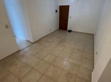 Departamento de 2 ambientes, Tres de Febrero · Departamento 2 Ambientes 4to Piso con Balcon - Centro Santos Lugares