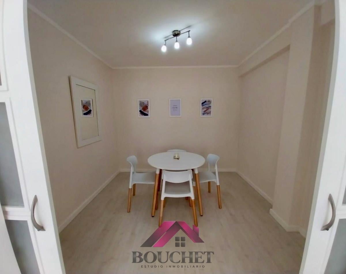Depto monoambiente dividido, 27m² en Arenales 2200 — Plaza Colón