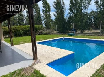 Casa · 200m² · 5 Ambientes · 2 Cocheras · Casa en Venta en Los Castaños Nordelta