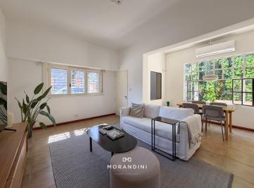 Casa · 150m² · 5 Ambientes · 1 Cochera · Casa Lote Propio 5 Ambientes 4 Baños y Cochera en Pleno Saavedra