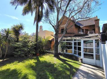 Casa · 250m² · 4 Ambientes · 2 Cocheras · Chalet en Venta 4 Ambientes Haedo B° Guemes Parque Piscina