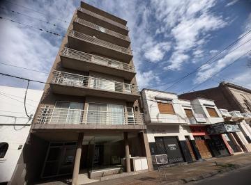 Departamento · 44m² · 2 Ambientes · 1 Cochera · Departamento en Venta en Zarate Centro