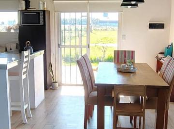 Foto · Venta de Casa 2 Dorm. 2 Baños con Terreno de 1540 m² Chascomus a m de Atalaya.
