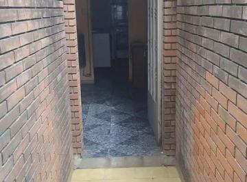 Departamento de 2 ambientes, Tres de Febrero · 2 Ambientes con Patio, Planta Baja Oportunidad Caseros Centro!