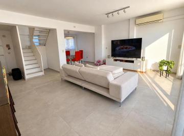Departamento · 176m² · 3 Ambientes · 1 Cochera · Venta de Triplex con Parrilla y Cochera en Palermo Hollywood