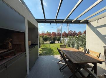 Casa · 99m² · 3 Ambientes · 2 Cocheras · Venta Duplex - Oliden Joven Pilar