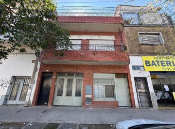 Casa · 197m² · 7 Ambientes · 1 Cochera · Venta Dos Phs en Ciudadela Norte en Bloque C/entrada Independiente