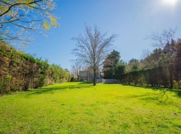 Casa · 295m² · 5 Ambientes · 3 Cocheras · Venta Casa 5 Ambientes C/ Jardín en La Masía Pilar