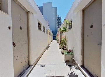 PH · 27m² · 2 Ambientes · Vta PH 2 Amb C/patio en Parque Chacabuco