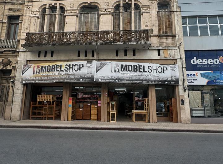 Local comercial · 583m²