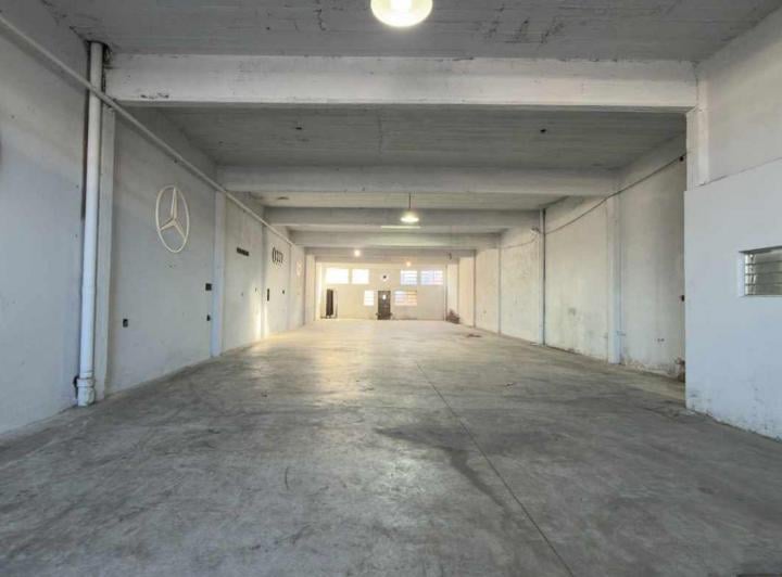Bodega-Galpón · 370m²