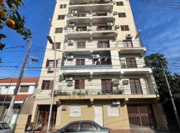 Departamento · 51m² · 3 Ambientes · Departamento en Venta - Pleno Centro - Peru Al 200