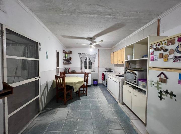 Casa · 147m² · 5 Ambientes · 1 Cochera