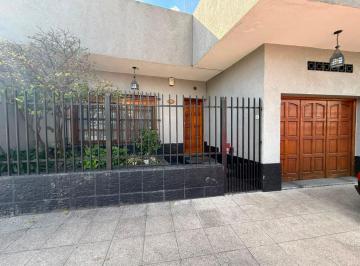 Casa · 170m² · 3 Ambientes · 1 Cochera · Casa Lote Propio en Venta C/cochera Lanus Oeste