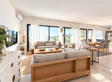 Casa · 155m² · 4 Ambientes · 2 Cocheras · Venta Casa Al Agua en El Naudir, Escobar