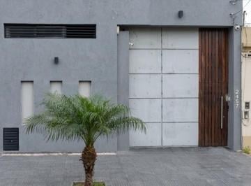 Bodega-Galpón · 233m² · Excelente Galpon Comercial en San Justo - Planta Baja con Acceso Vehicular y Seguridad Integrada