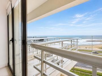 Departamento · 51m² · 2 Ambientes · 1 Cochera · Departamento 2 Ambientes con Cochera Frente Al Mar