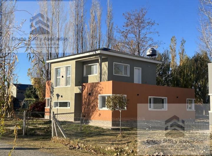 Casa · 1000m² · 5 Ambientes