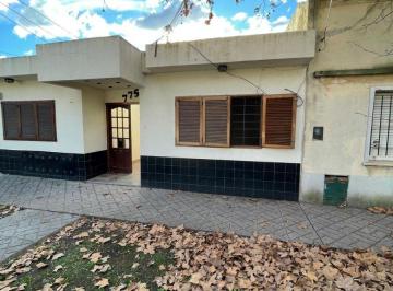 PH de 2 ambientes, Quilmes · Dos Ambientes en Venta - PH Al Frente