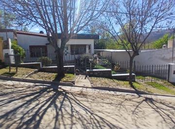 Casa de 1 ambiente, La Falda · Casa con Departamento en La Falda