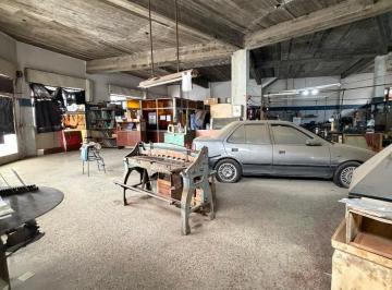 Local comercial · 299m² · Casa en Jose Ingenieros