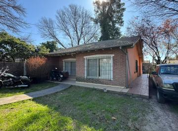 Casa · 120m² · 3 Ambientes · 3 Cocheras · Casa con Potencial de Ampliación en Don Torcuato