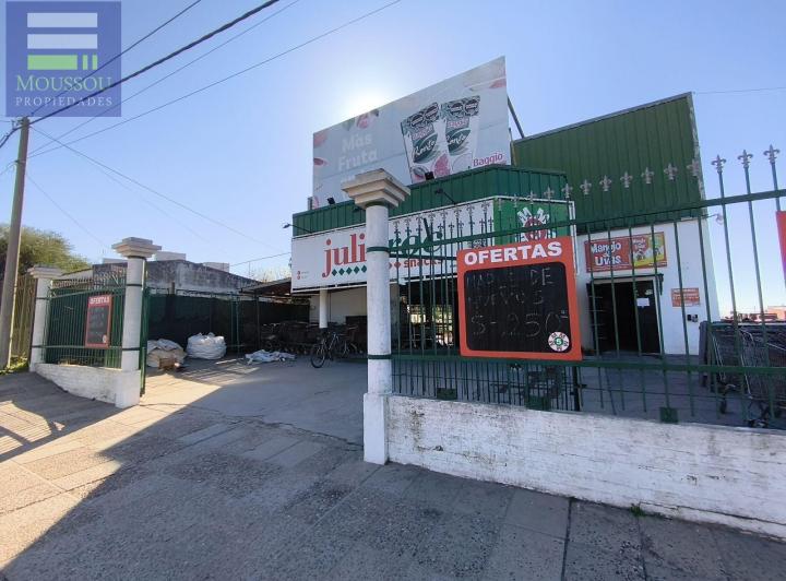 Local comercial · 900m²