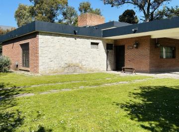 Casa · 1125m² · 4 Ambientes · 2 Cocheras · Casa en Bosque Peralta Ramos
