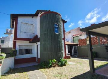 Casa · 60m² · 3 Ambientes · 2 Cocheras · Venta Dúplex 2 Dorm. con Cochera y Parrilla en Mar del Tuyú