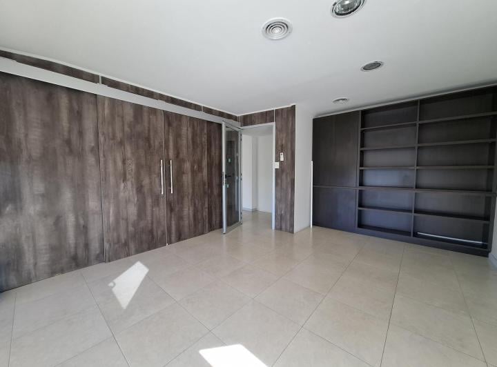 Oficina comercial · 100m² · 4 Ambientes