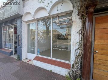 Local comercial · 175m² · 5 Ambientes · 2 Locales Comerciales 2 Departamentos en Pleno Centro