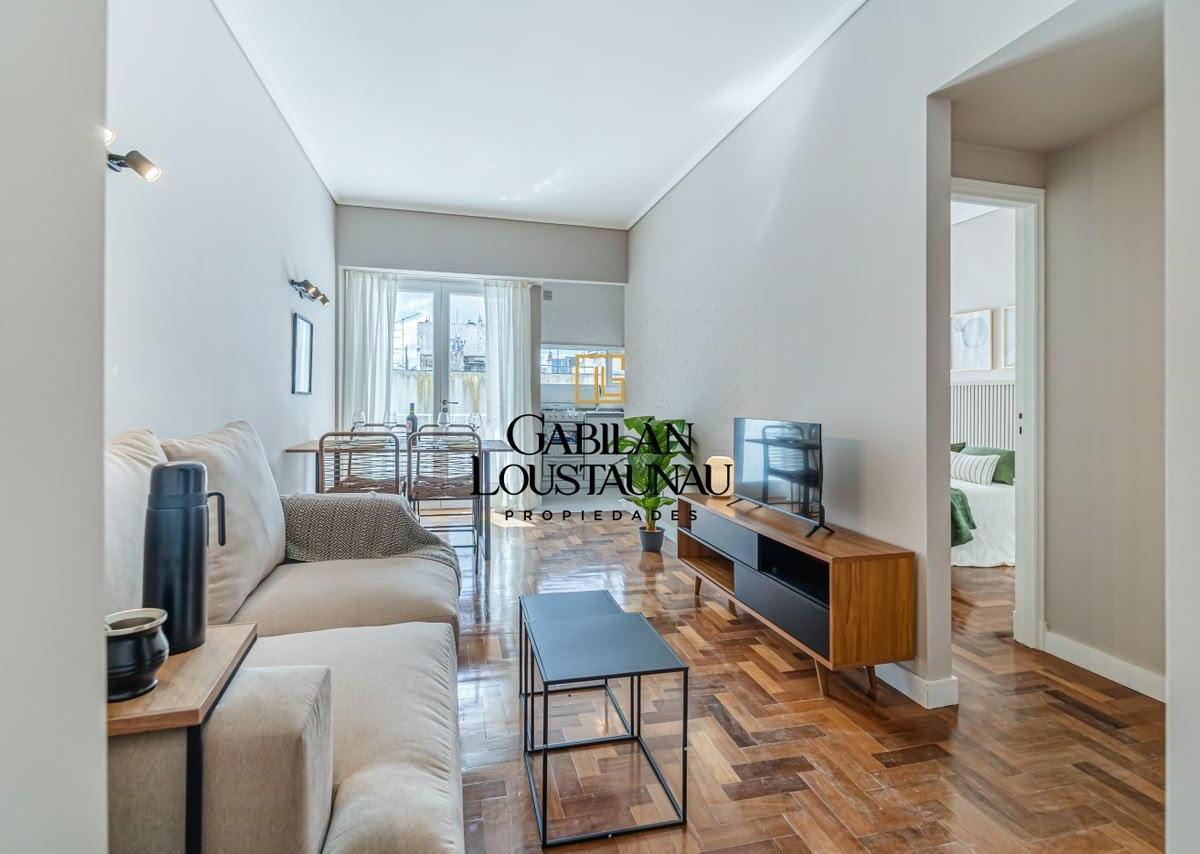 Depto 2 amb, 37m² reciclado con balcón — Centro