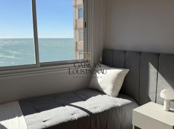 Departamento · 94m² · 4 Ambientes · 4 Ambientes a La Calle C/ Vista Al Mar