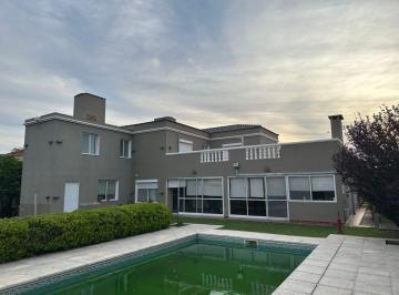 Casa de 9 ambientes, Villa Allende · Venta Country San Isidro Villa Allende 3 Dorm 4 Baños Pileta Office