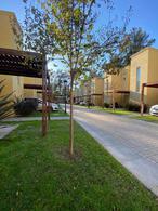 Casa · 70m² · 3 Ambientes · 1 Cochera · Alquiler Duplex en Rincon de Mitre